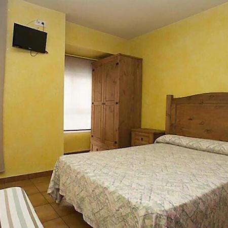 Hostal Velarde Talavera de la Reina Extérieur photo