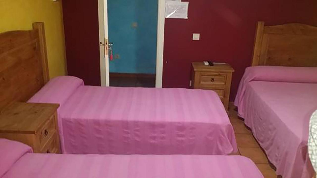 Hostal Velarde Talavera de la Reina Extérieur photo