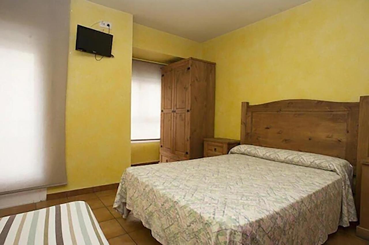 Hostal Velarde Talavera de la Reina Extérieur photo